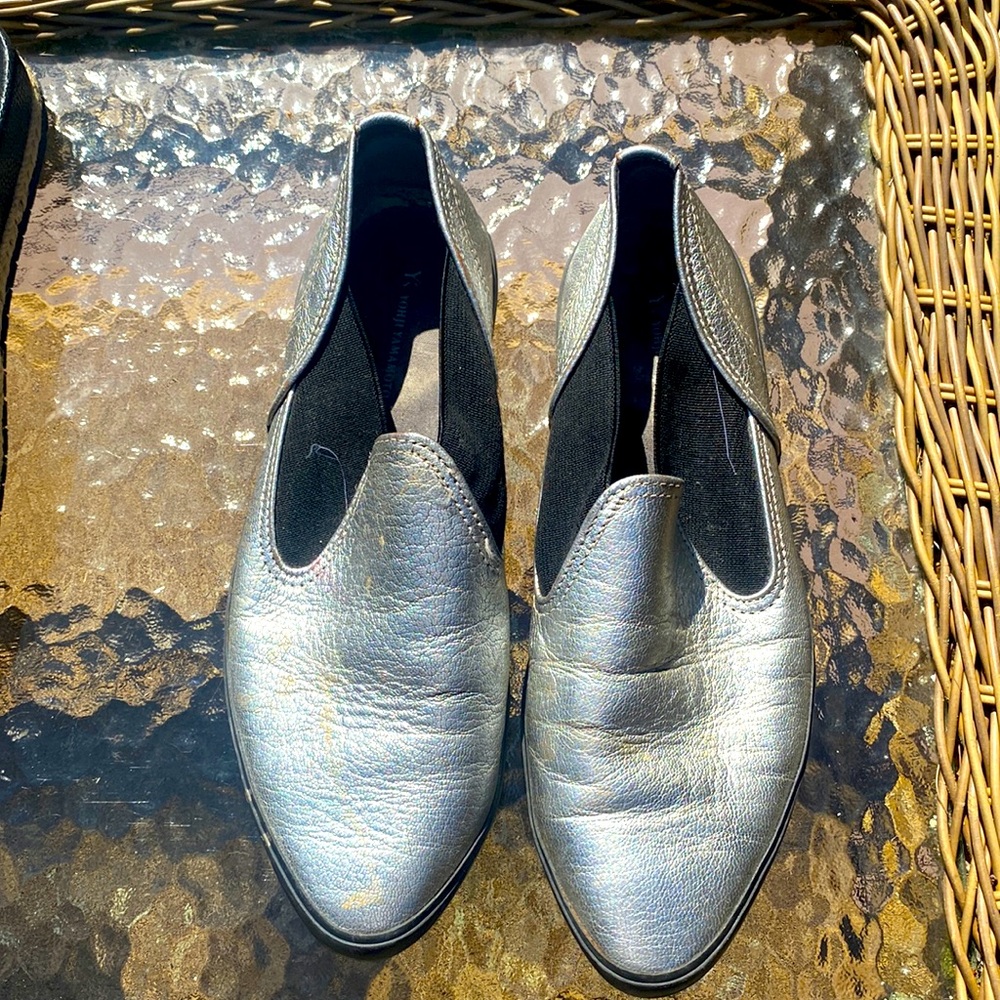 Vintage Yoshi Yamamoto, silver slip ons🌺